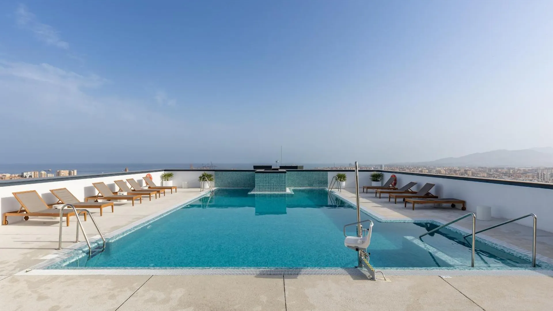 Malaga Skyline 5 Pool & Parking Free Apartment 0*,  Spain